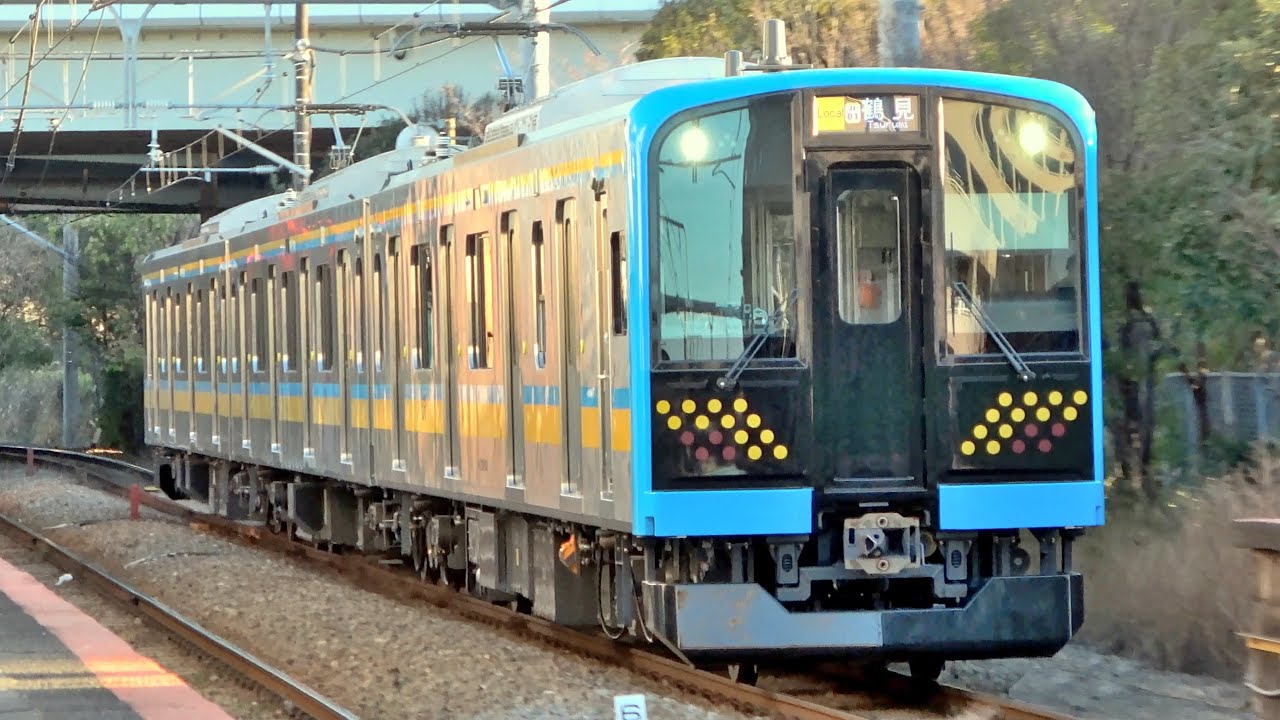 【4K】響くVVVFサウンド！鶴見線E131系1000番台 到着・出発シーン 川崎新町駅・鶴見小野駅・国道駅にて
