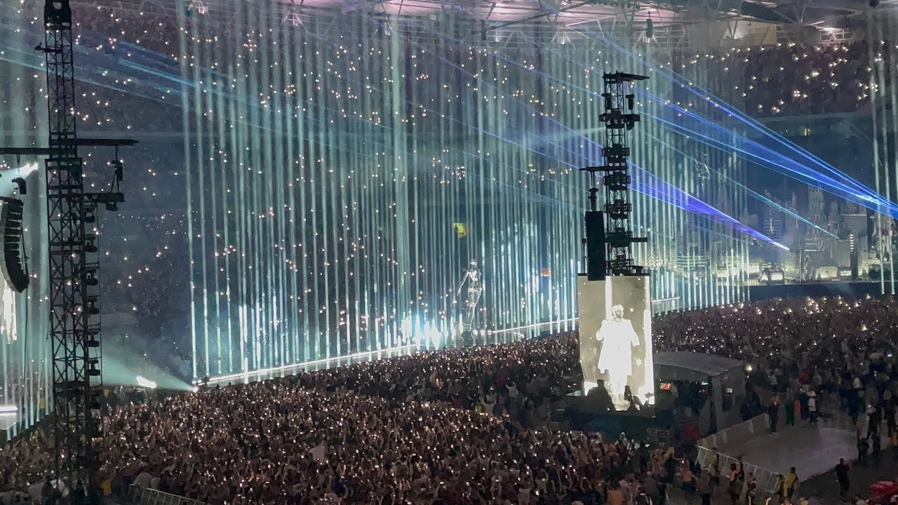 The Weeknd - Blinding Lights (4K) - London (Wembley Stadium) 18 Aug 2023
