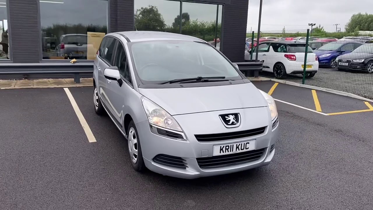 2011 Peugeot 5008 1.6hdi 112 bhp silver