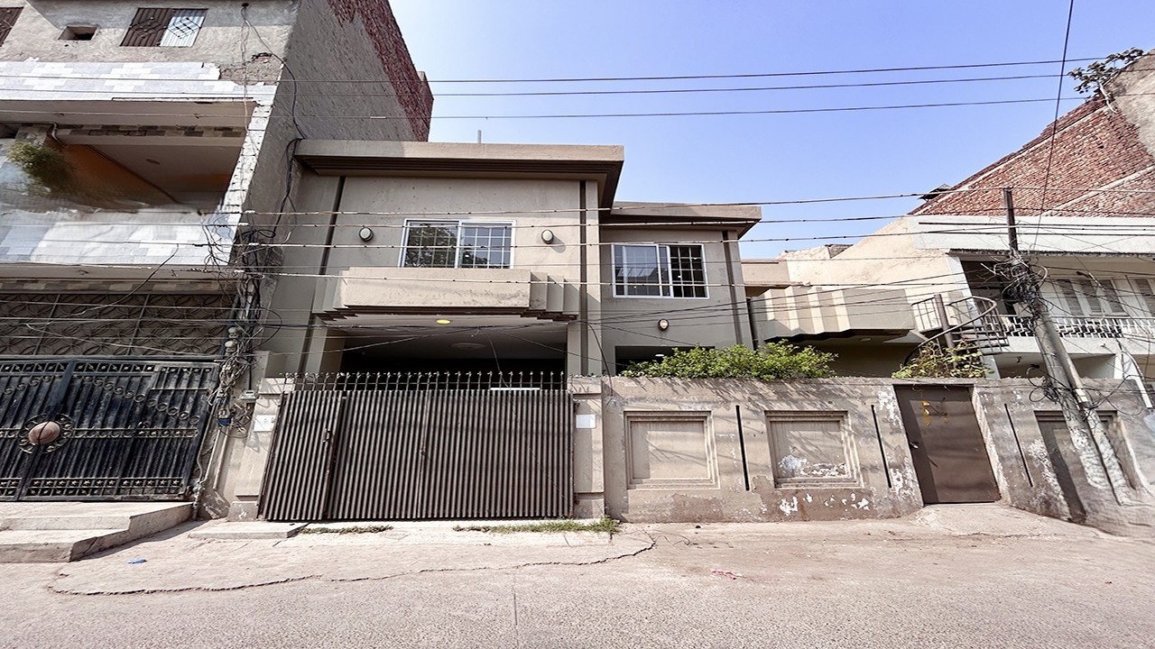 10 MARLA HOUSE FOR SALE IN GULBERG 3 LAHORE