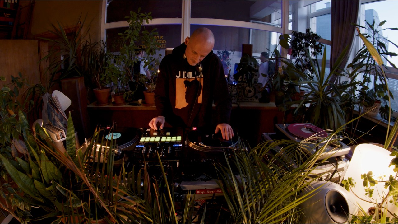Riso B. vinyl only dj set @ ajlavmjuzik HQ 28.2. 2026