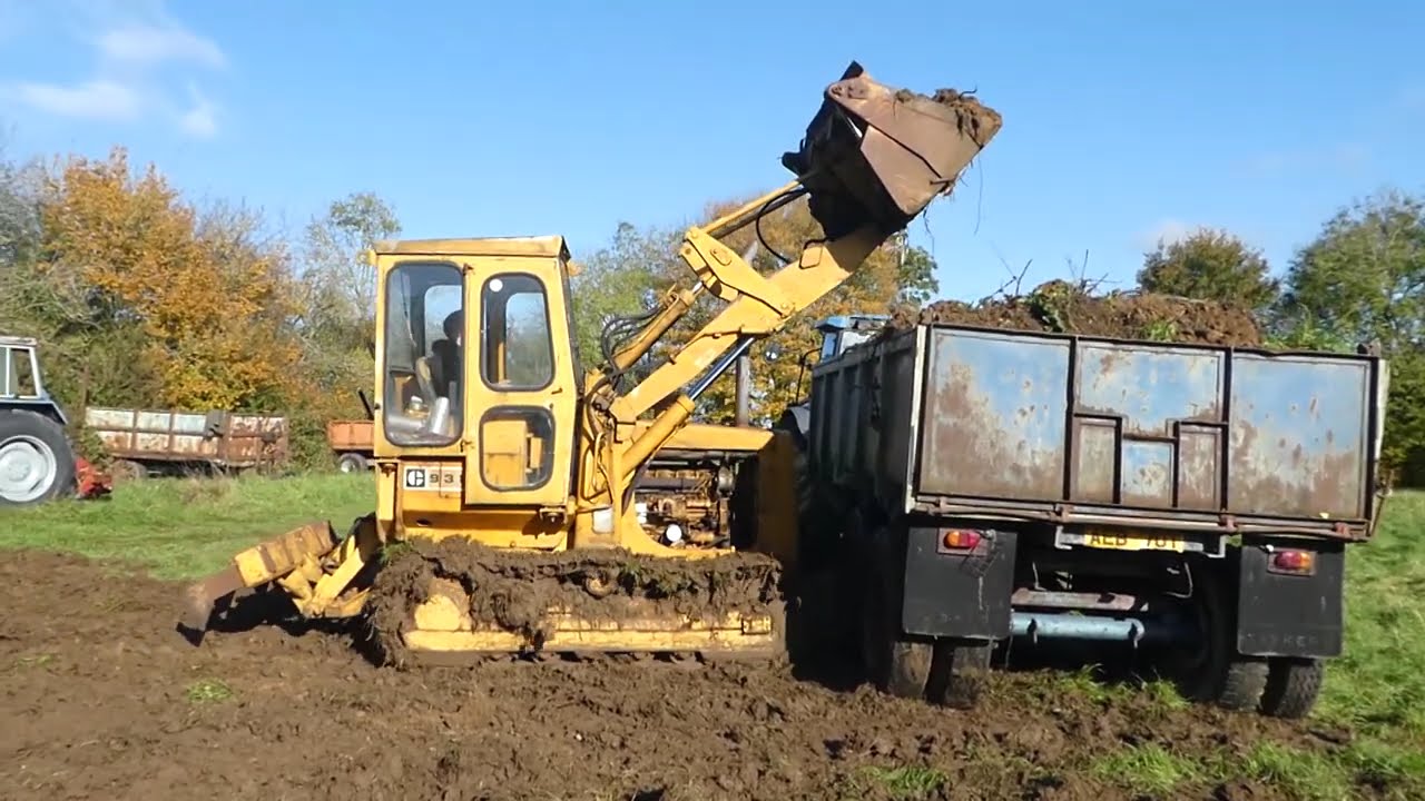 Newholland Ford 8340, Caterpillar 931 Drott Cat Dozer Leyland 270  tractor dump trailer lowloader