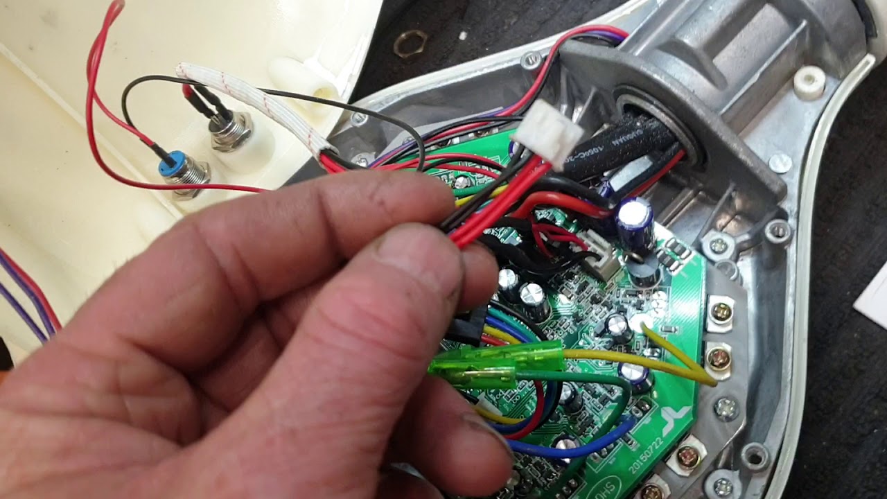 Hoverboard repair tip, charging port