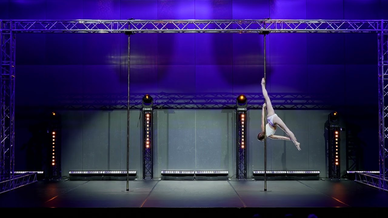 Emilia Kieś   Pole Dance Show 2025   Art Kobiety   Debiut