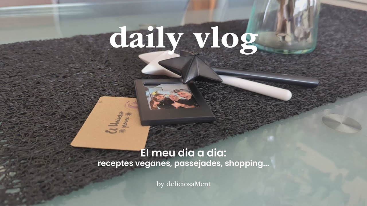 Vlog ⏯  faig bastonets de carbassa, bròquil gratinat 🥦 i preparo un viatge a Rumania 🏰