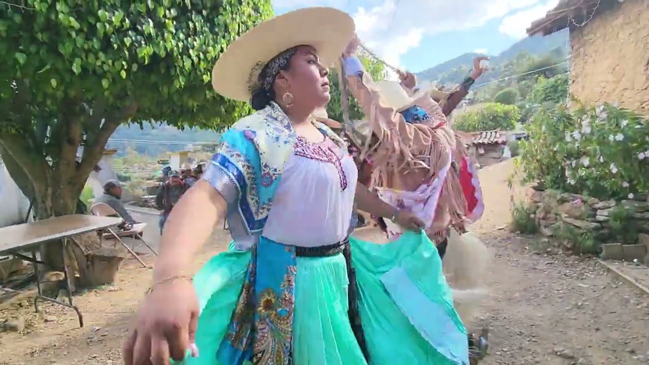 DANZA DE LOS RUBIOS EN SANTA CATARINA NOLTEPEC. #losamigos #porlatradicionyelgusto 