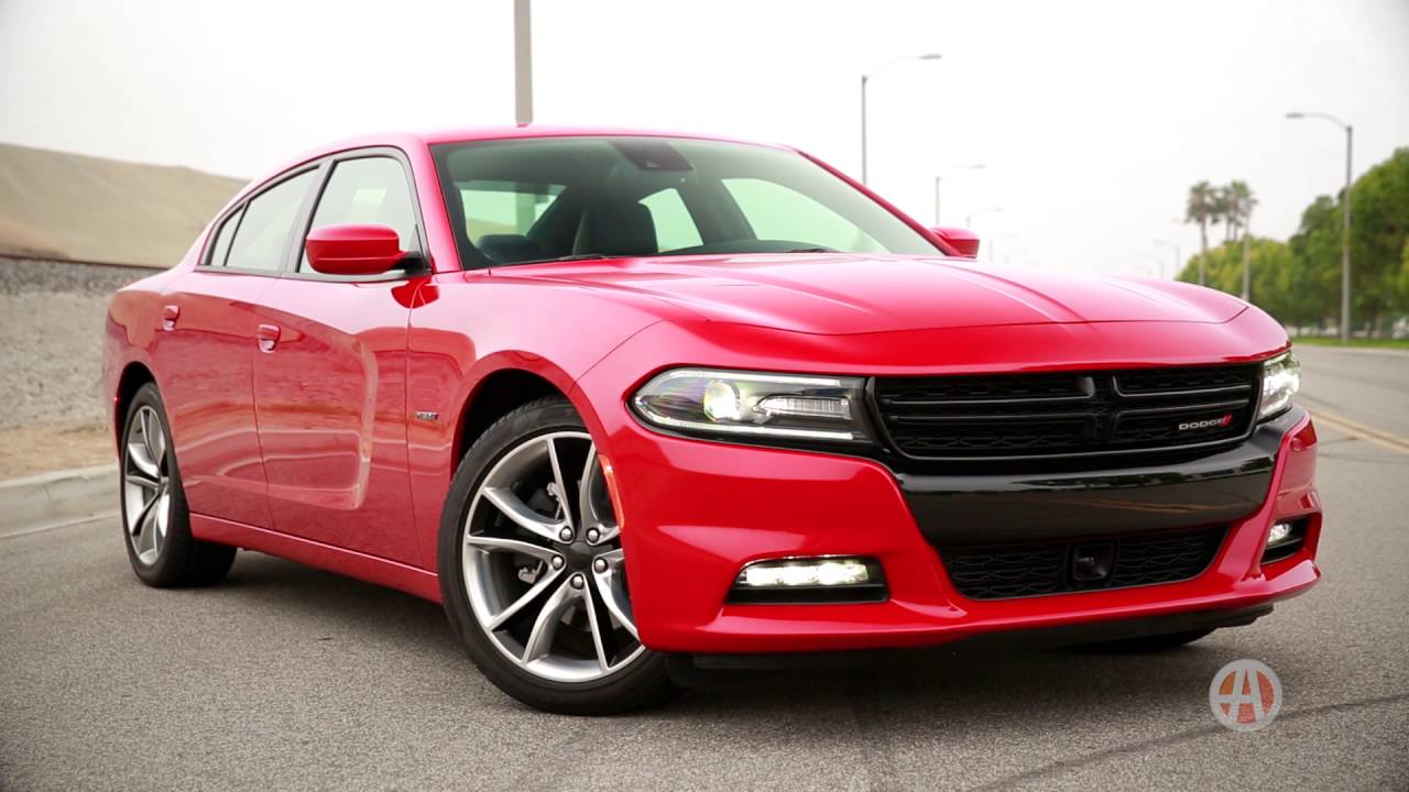 2016 Dodge Charger | 5 Reasons to Buy | Autotrader