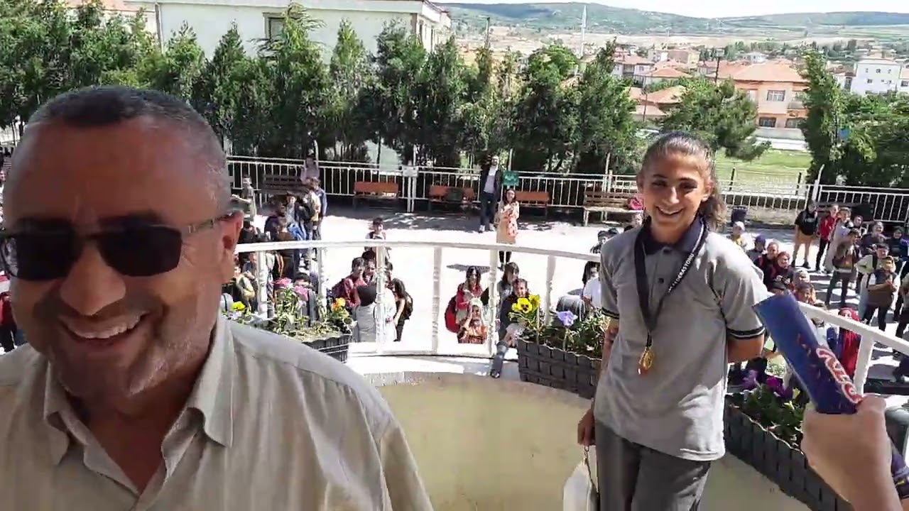 Türkiye  Fırlatma Topu 1. Okulumuz  Öğrencisi Emine Nur Bektaş