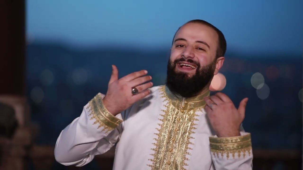 مرحبا رمضان أداء المنشد محمد برنيه كل عام وانتم الى الله تعالى أقرب