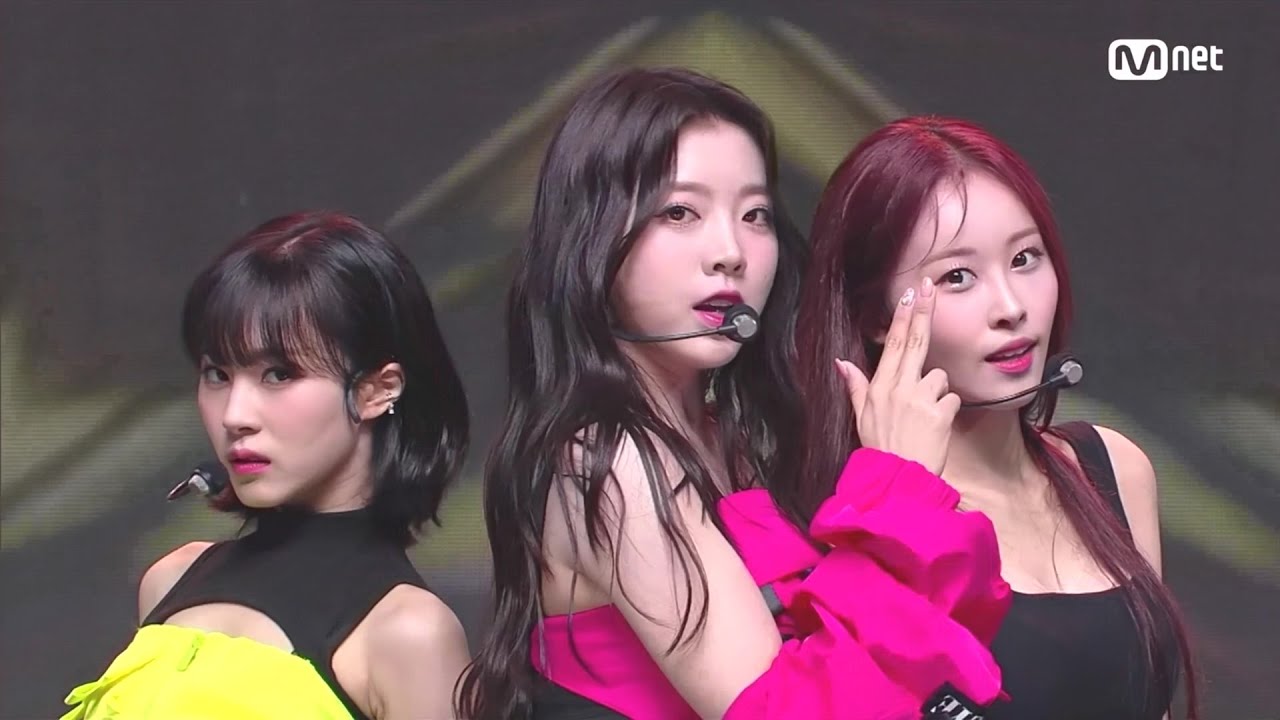Queenz Eye - UN-NORMAL #엠카운트다운 EP.805 | Mnet 230713 방송