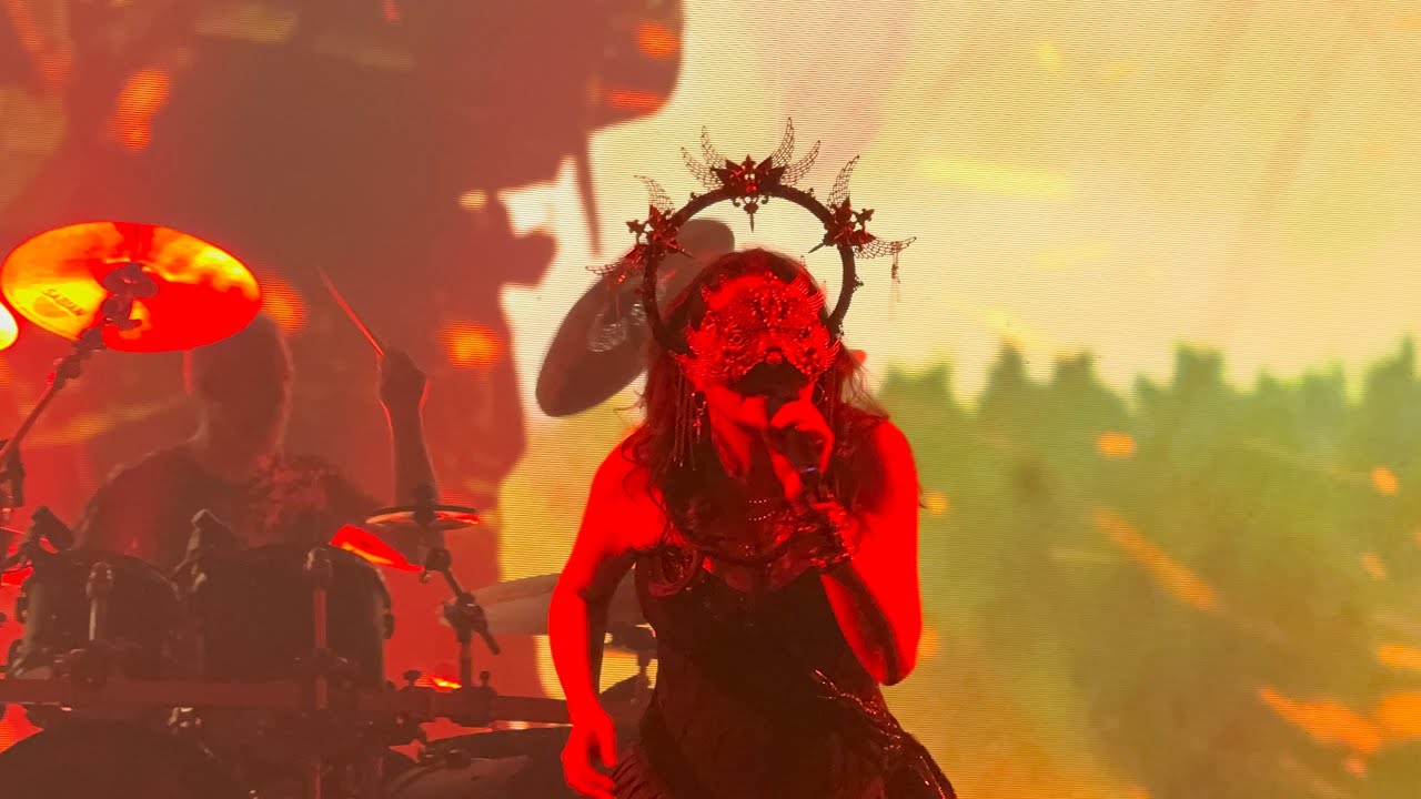 Within Temptation - Intro + We Go To War live at Sala Tejo (Lisbon, Portugal)