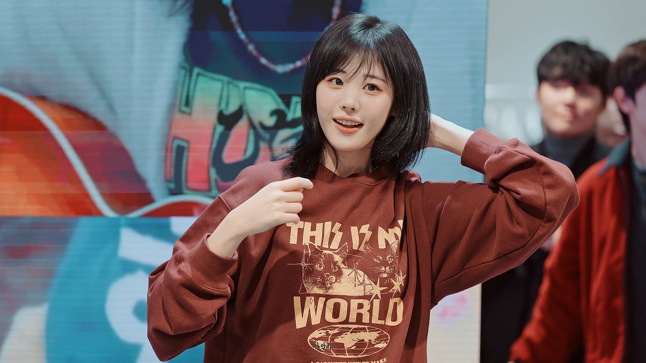 [8K FULL]QWER 히나 x WMC 팝업스토어 이벤트 직캠 HINA X WMC POPUPSTORE EVENT 241207