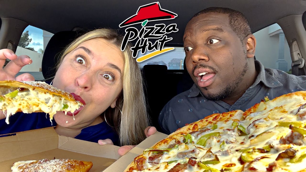 Trying the NEW PIZZA HUT Philly Cheese Steak Items!