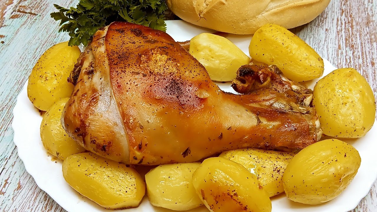 💥 Pierna o Paletilla de Cochinillo al Horno con patatas. S&uacute;per Crujiente