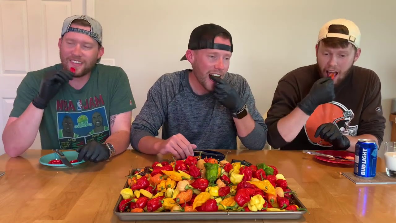 Dorset Naga pepper review with my brothers!