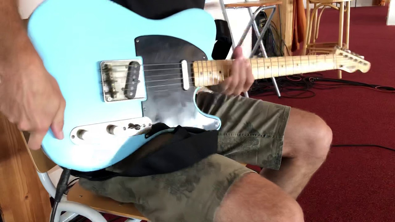 Maybach teleman t54 caddy blue. &lsquo;78 Fender vibrolux.