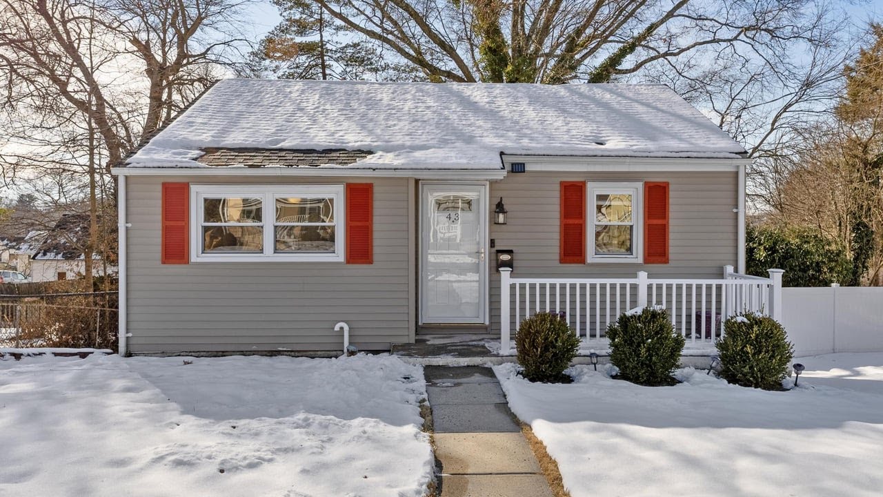 43 Iowana Ave, Ewing Township, NJ