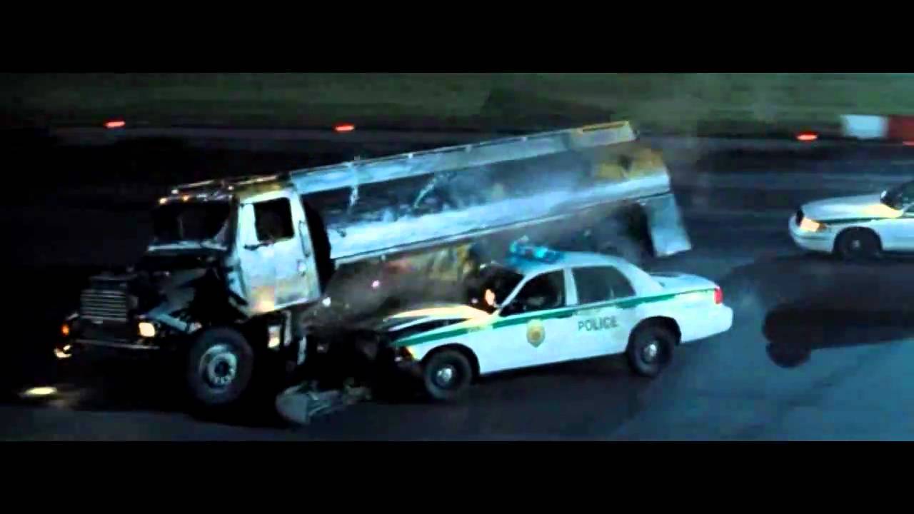 Casino Royale Car Chase in Airport - James Bond 007 mix with The Prodigy's 'Take Me to the Hospital'