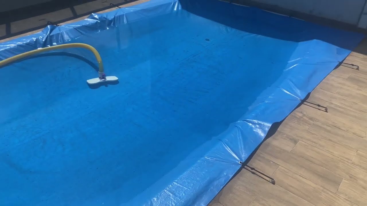 COMO TIRAR ÁGUA ENCIMA DA CAPA DA PISCINA DE FORMA FACIL!