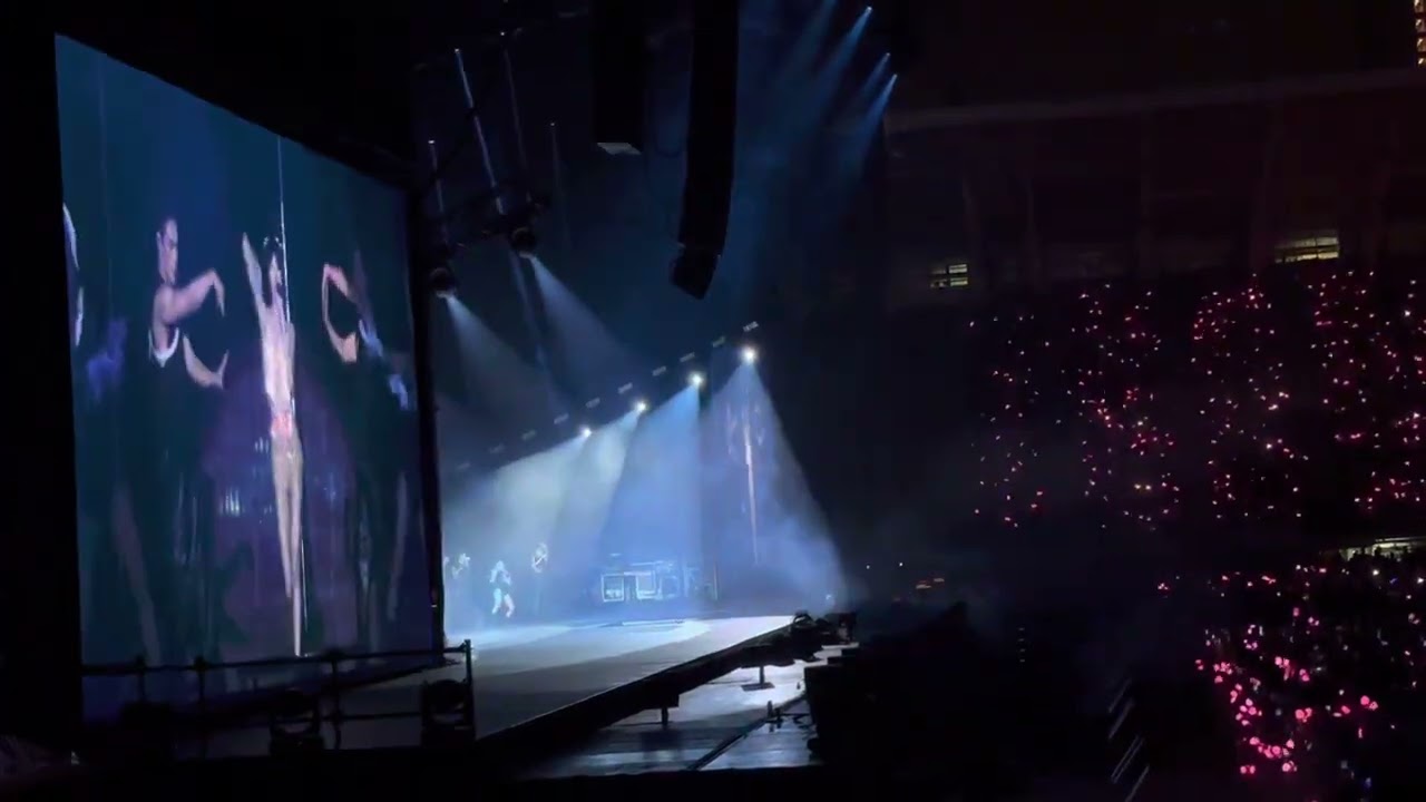 BLACKPINK LISA 'LALISA '- 'MONEY' BORNPINK World Tour in Bangkok 2023 (Day1)