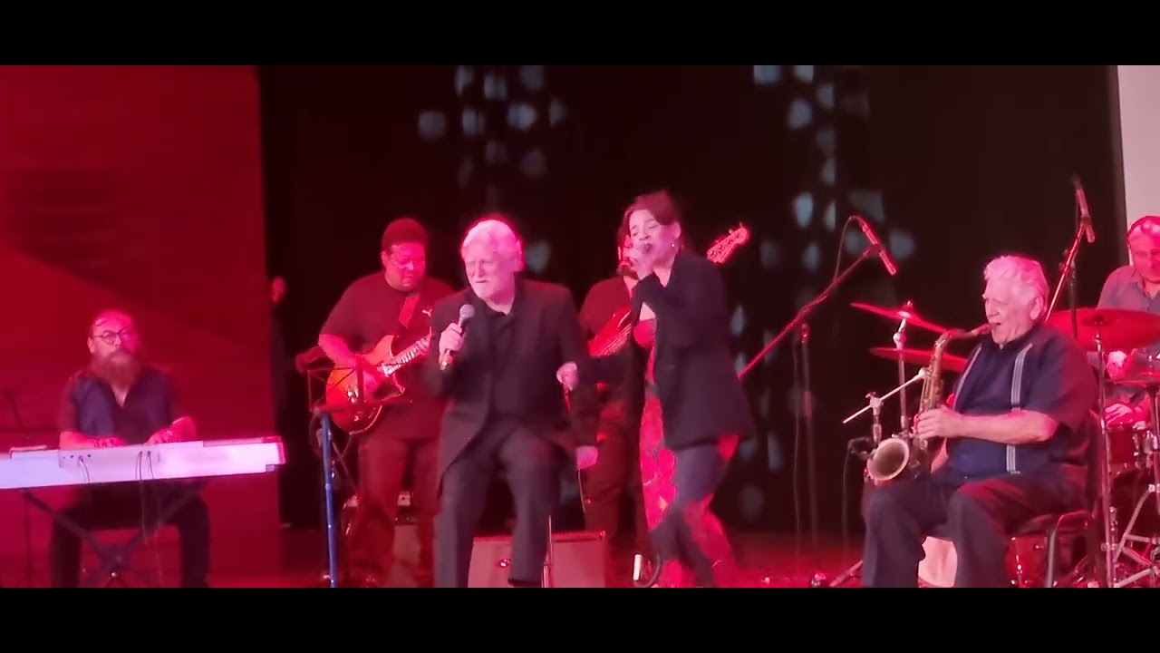GINA OSORNO La 👑 yucateca del Jazz gran actuación su amigo PEPE BALLOTE al Saxo,vaya actuación.28-01