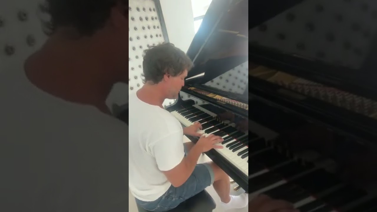 Thomas Bergersen - Live Improvisation on piano