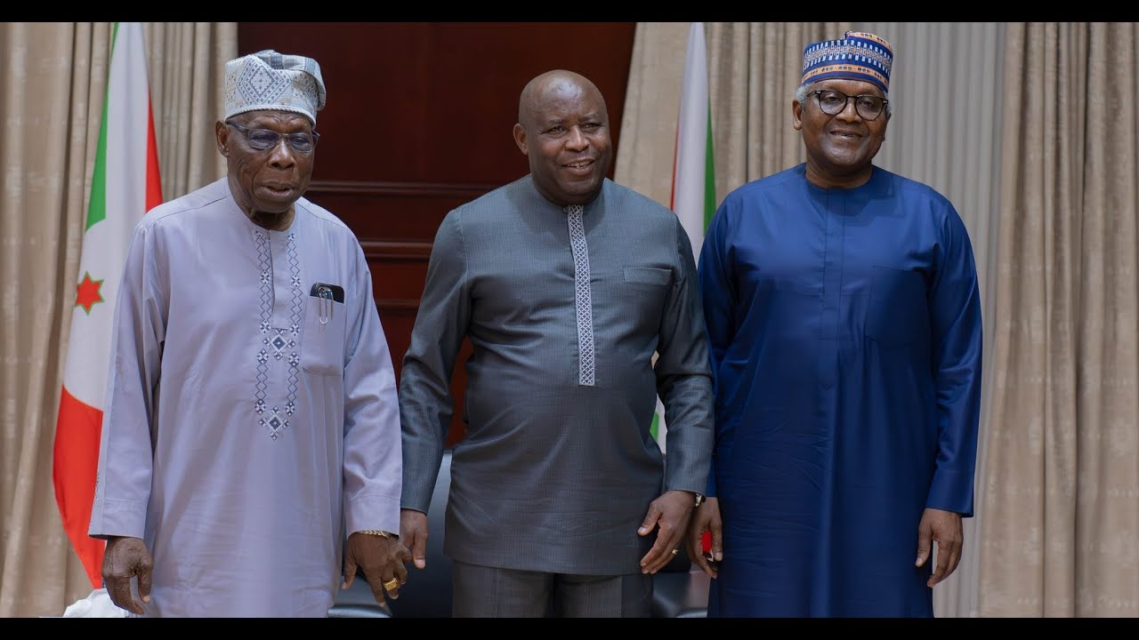 Umukuru w'Igihugu yarahaye umubonano Aliko Dangote, Obasanjo n'abandi bagwizatunga bo muri Nigeria