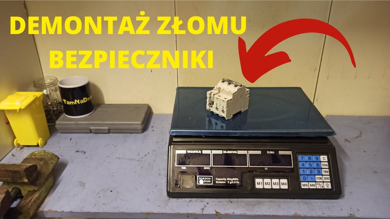Co znajduje się w bezpieczniku?