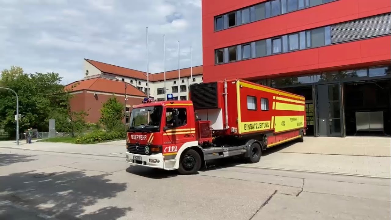 B-5 Hochhaus Wachausfahrt der Berufsfeuerwehr München Wache 4 [ELW 3,SLF]