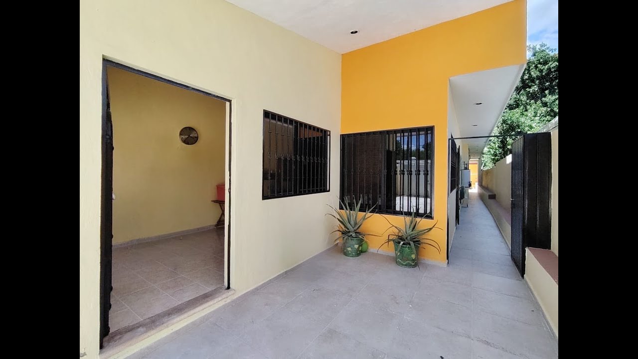 Hermosa casa en venta de dos plantas muy conservada en la colonia Itzimna