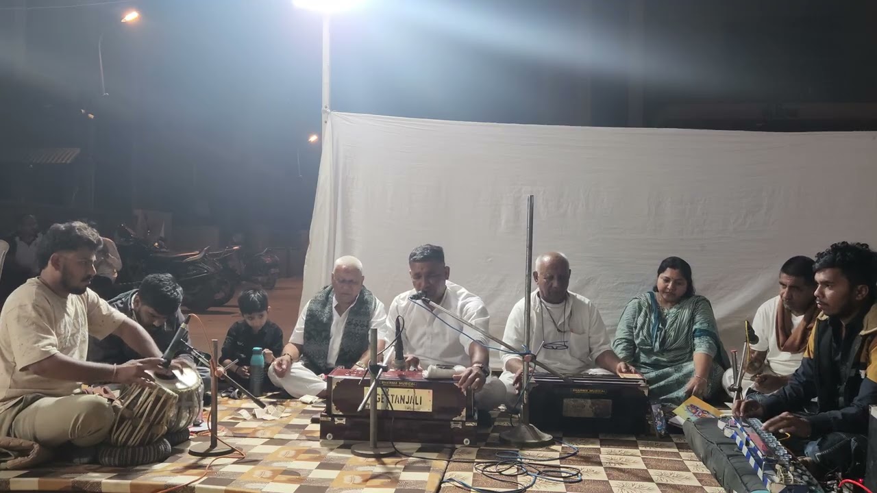 Radha hu pukaru
