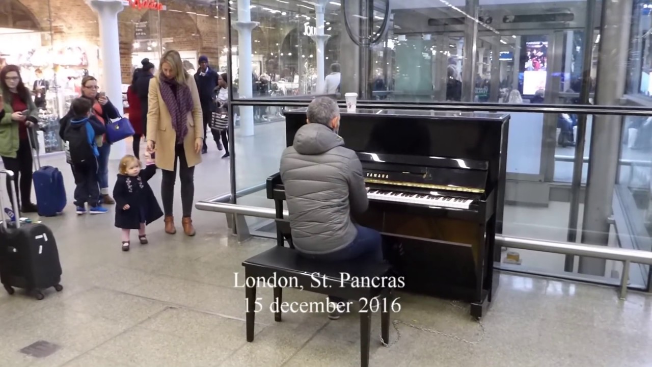 Public Piano St.Pancras Station CarolOfTheBells and ... (read info)