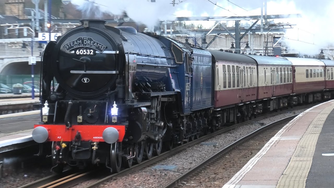 Fantastic Few hours at Stirling Scotland 2 Charter Trains and Plenty HST November 29th 2025 