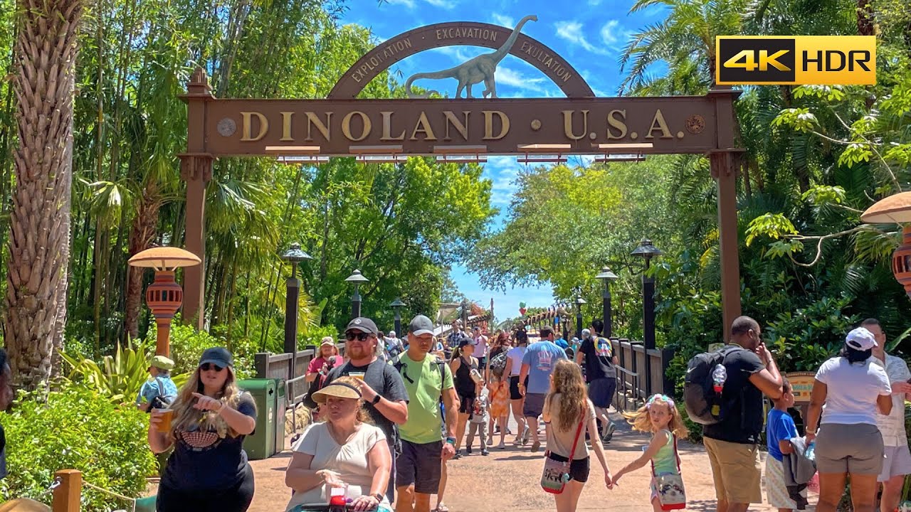 DINOLAND U.S.A at Animal Kingdom Disney World