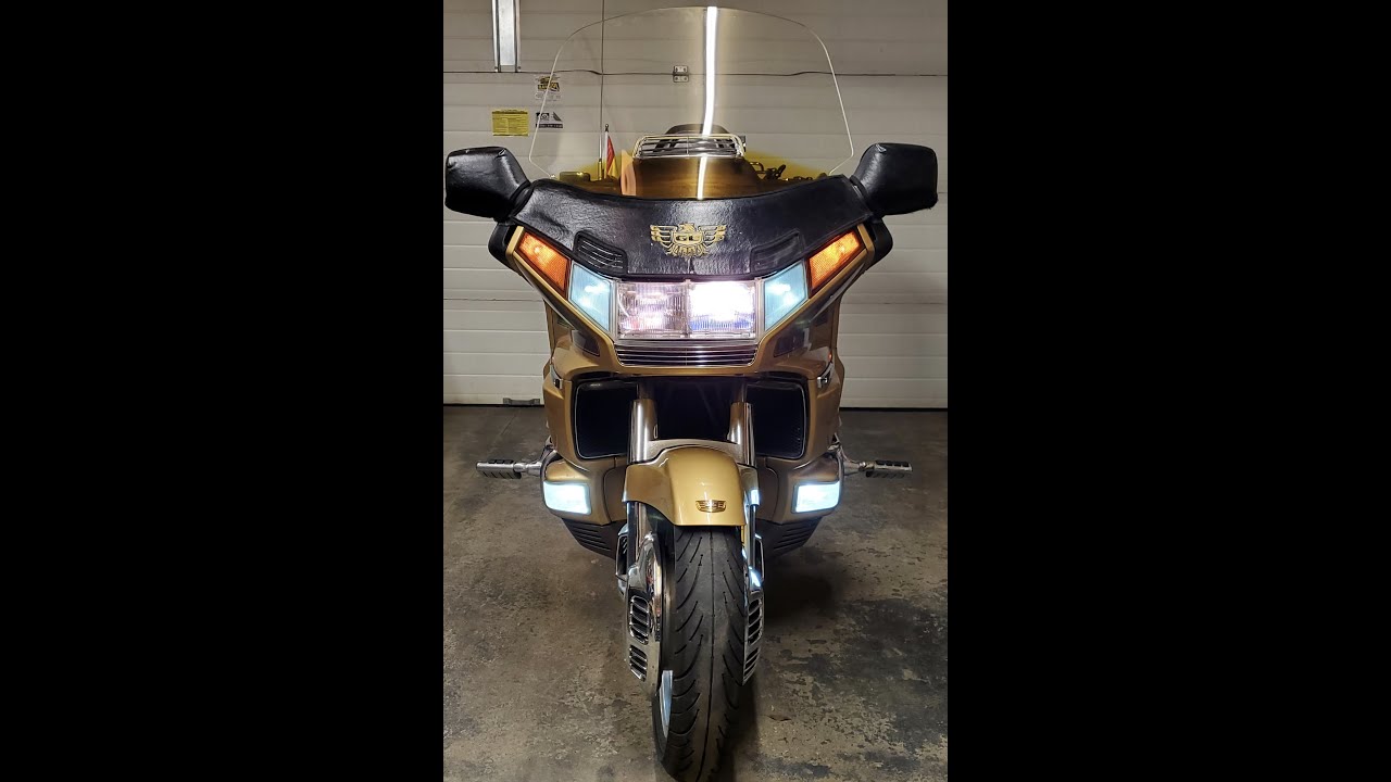 Goldwing GL1500 SE 1991 года — светодиодные фары ближнего света