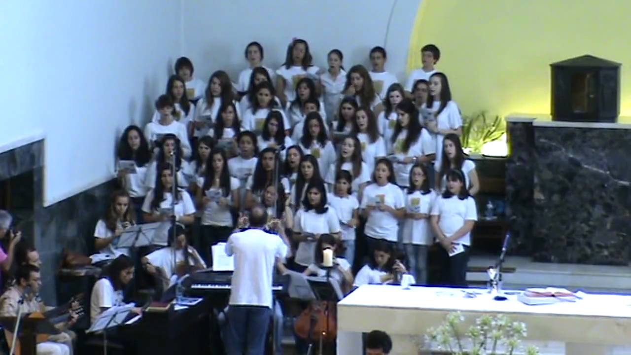 Deus é Amor / Bóg jest miłością TAIZÉ (Chorus CSD Lisboa ) 2010