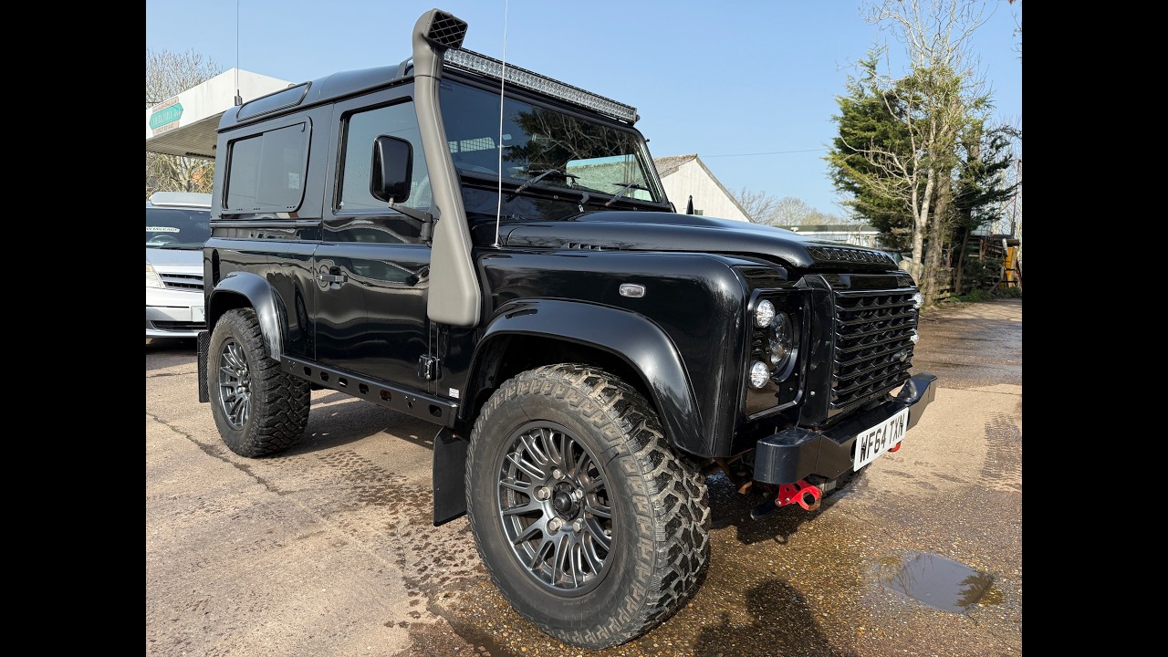 FOR SALE 2014’64’ Land Rover Defender 90 XS Station Wagon 43k miles £39,990 www.churchill4x4.co.uk 