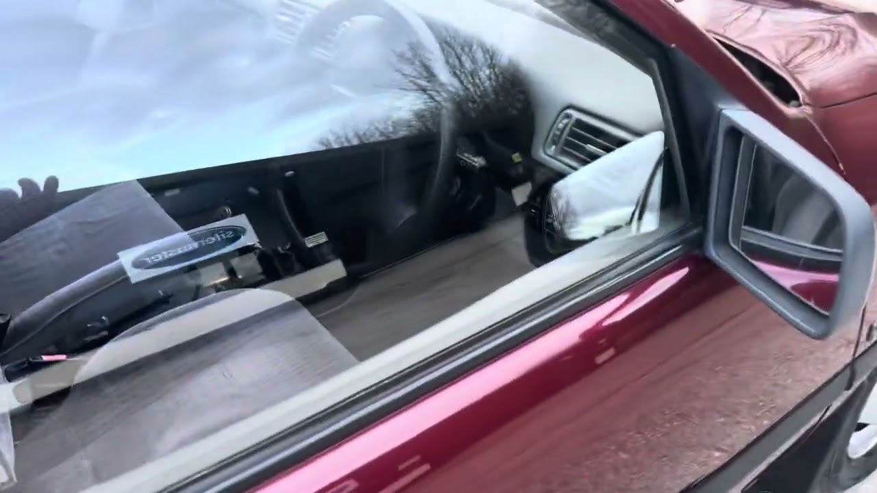 Vauxhall Cavalier 1.8 LS 1995 - Bradley James Classics