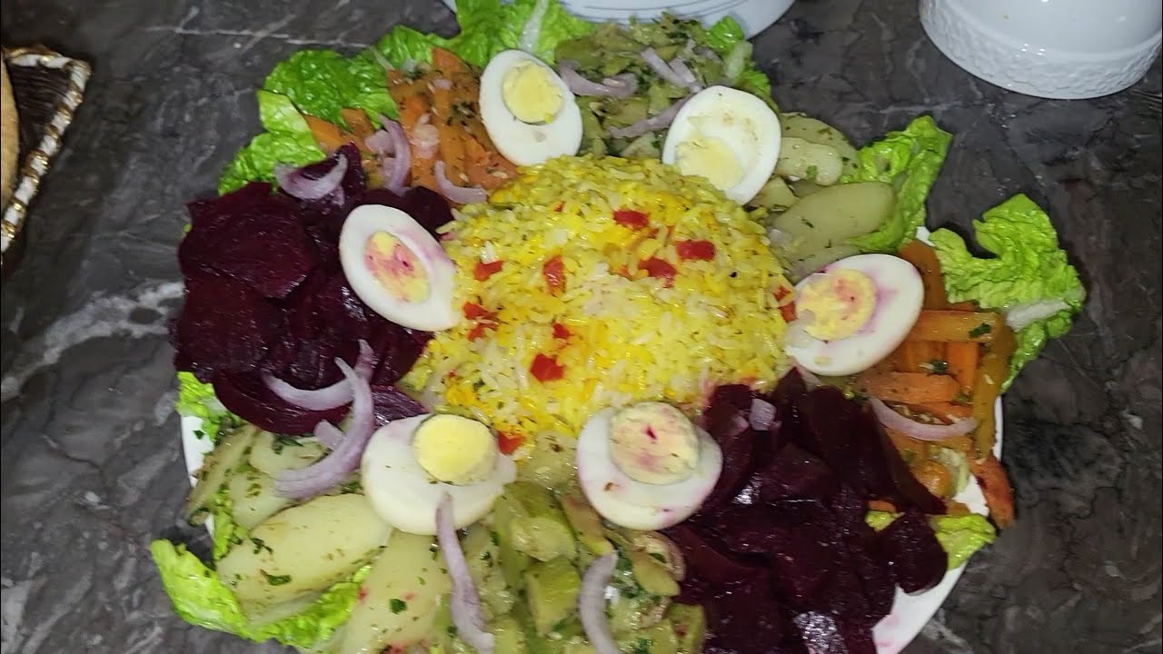اعداد سلطة الارز والخضروات🥒🥔🥔🥒🥔👍