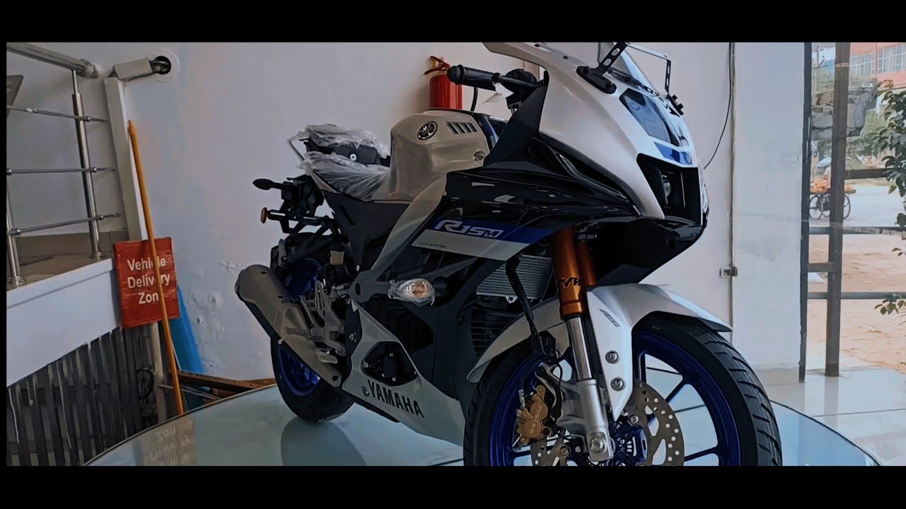 New R15 M | Yamaha R15 V4 | New Yamaha R15 M 2021 | Cinematic/B-Roll Yamaha R15 V4 M | Born Yaatri