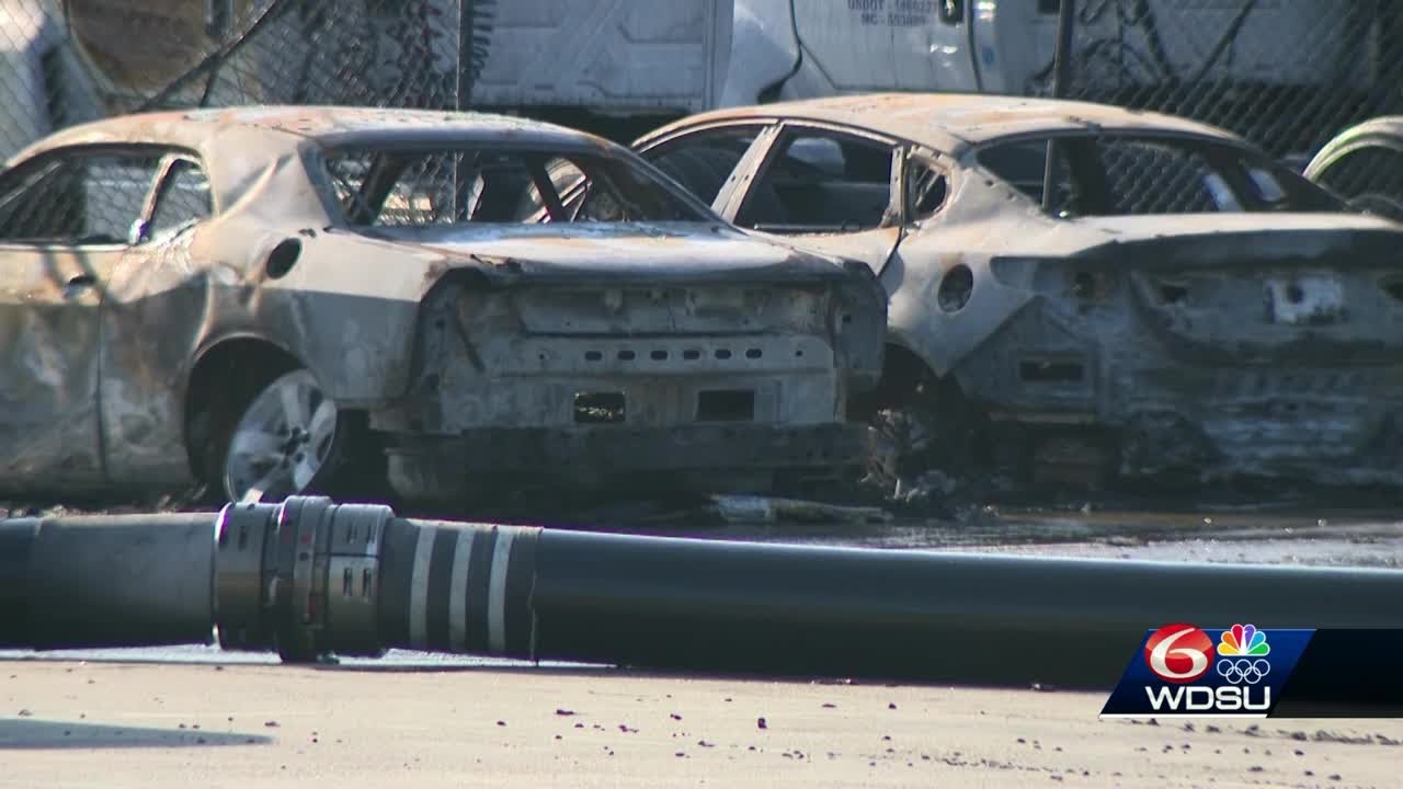 Employees describe escaping explosion at Louisiana oil plant