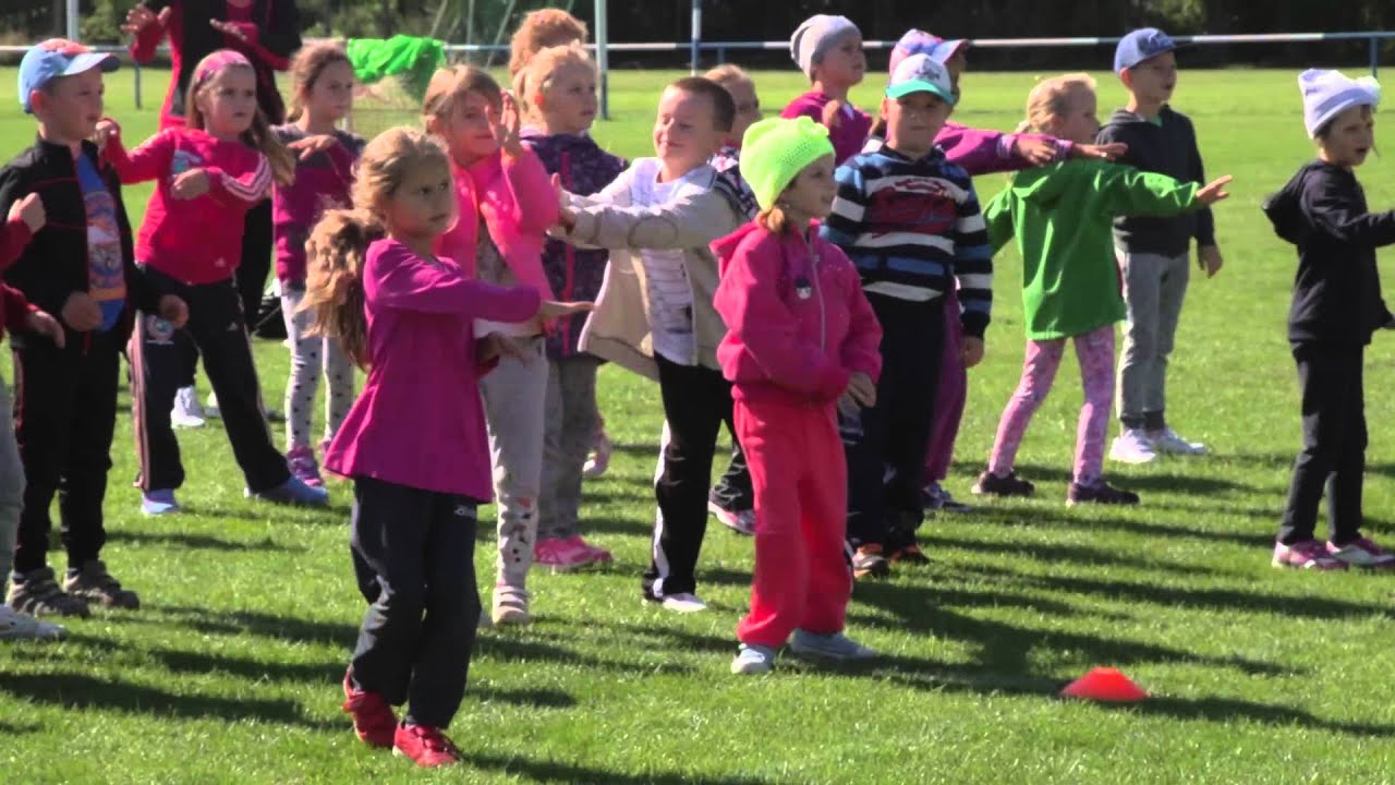 Z lavíc na ihrisko  - ZŠ, Športová 470,  Most pri Bratislave