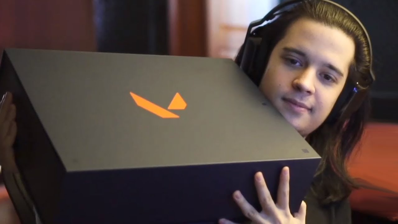 HELLIAN VALORANTTAN GELEN KUTUYU AÇIYOR