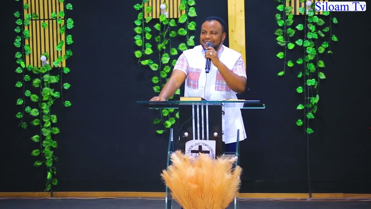 Uzirikane amaboko wabonye Imana II Apostle Camarade 
