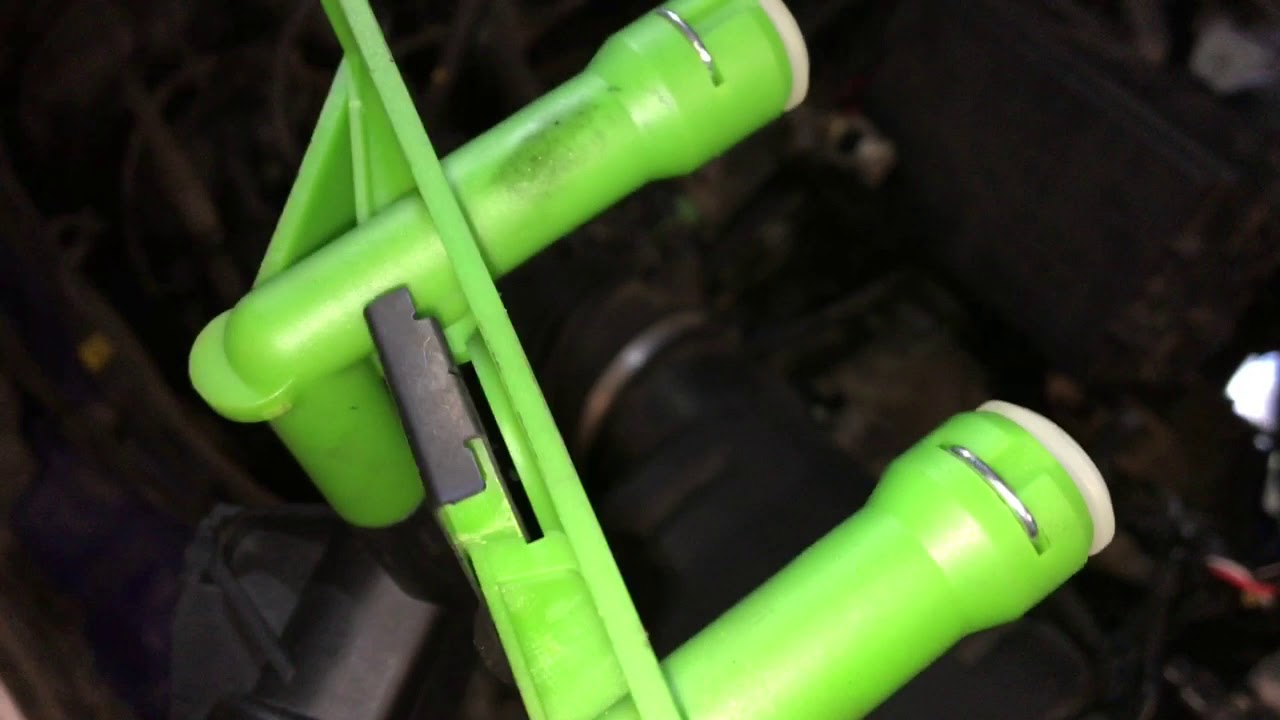 2005 Ford Focus Clutch Master Cylinder Replacement