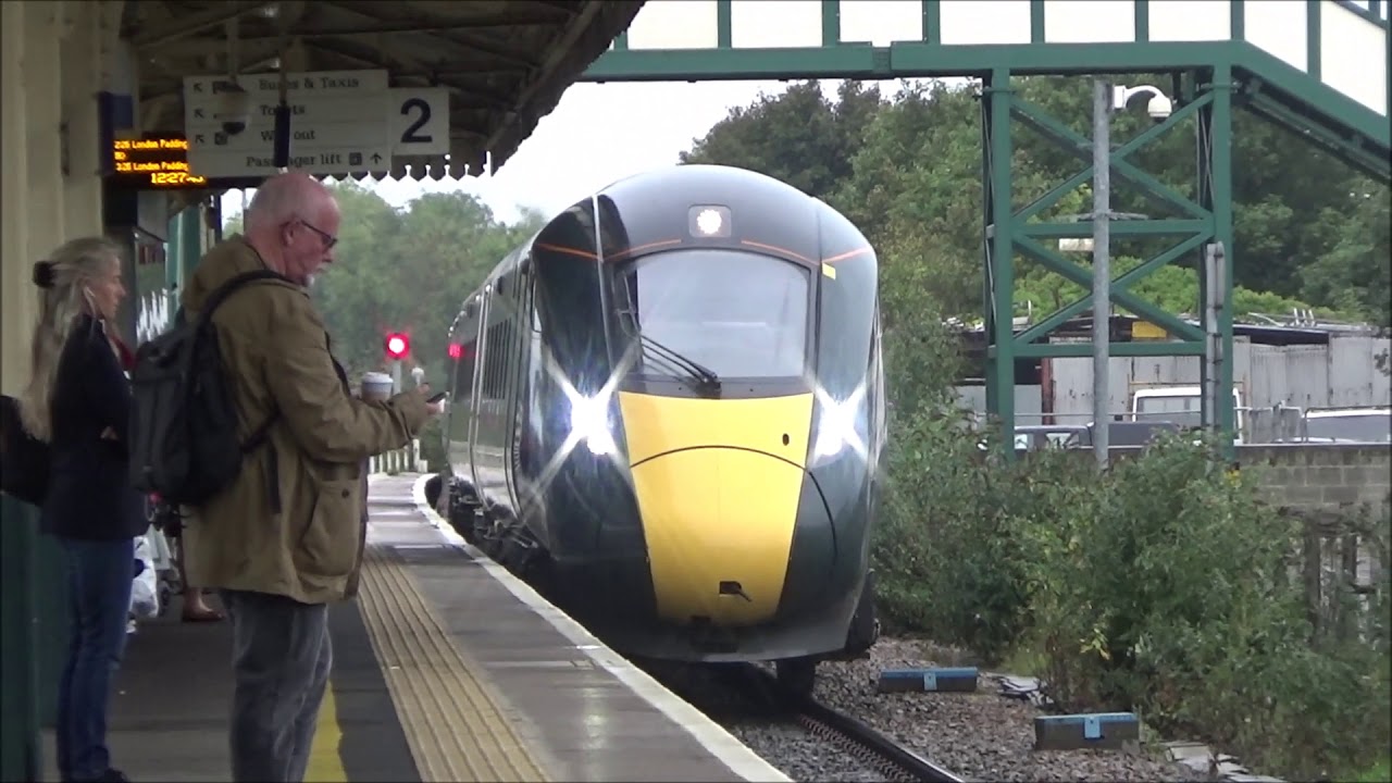 Trains at Chippenham (re-upload)