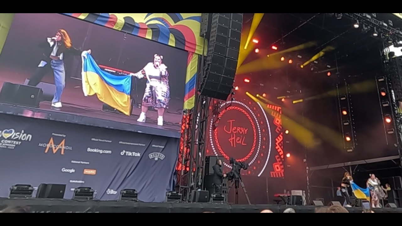 Jerry Heil & alyona alyona