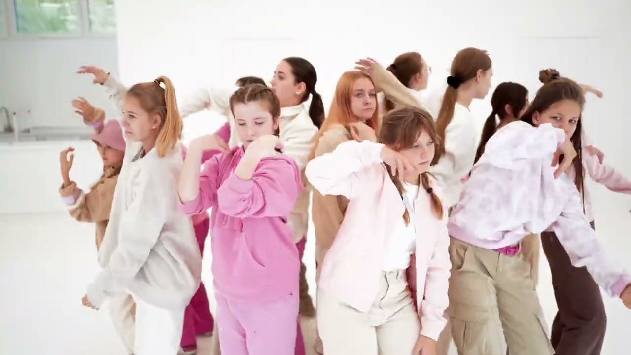 HOODMOOD VIDEO PROJECT | ALISZKA Alicja Gotowska