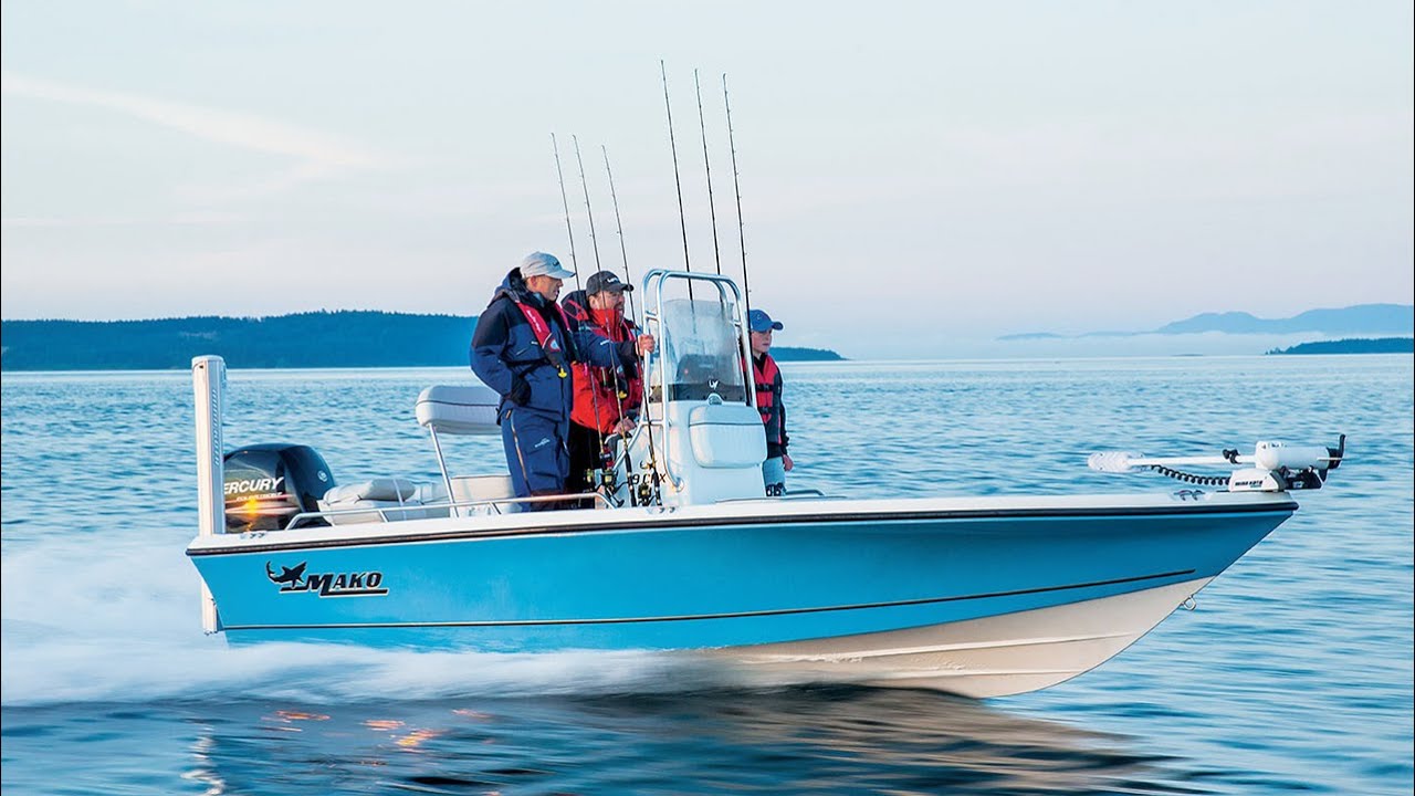 MAKO Boats: 2016 19 CPX Inshore Fishing Boat