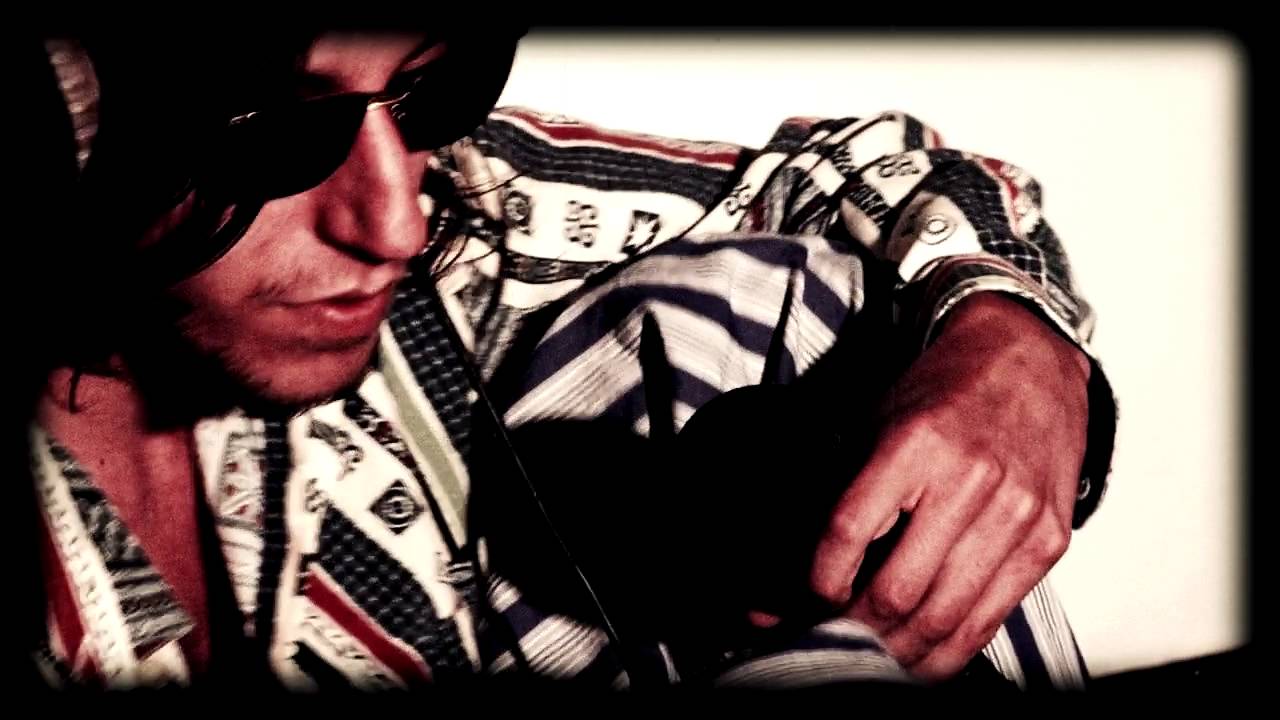 SUTJA GUTIERREZ - I wanna get high, but i don't want brain damage (FD acoustic session)